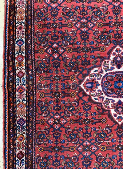 27126565c - Hosseinabad, Persien, Mitte 20.Jhd, Wolle auf Baumwolle, ca. 395 x 165 cm, EHZ: ...