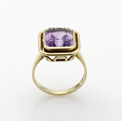 Image Ring mit Amethyst, GG 585/000, mit Unter- kaderung, Amethyst ca. 4 ct, Handarbeit, RW ...