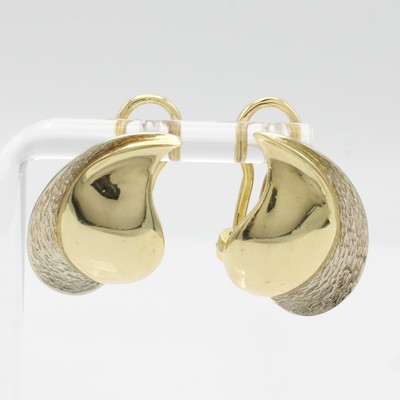 Image Paar tropfenförm. Ohrstecker, GG 585/000, seitl. guillochiert, mit Clipbrisur