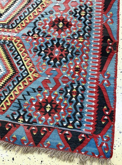 27126581a - Anatol Kelim, Türkei, Anfang 20.Jhd, Wolle auf Wolle, ca. 350 x 190 cm, EHZ: 2 ...