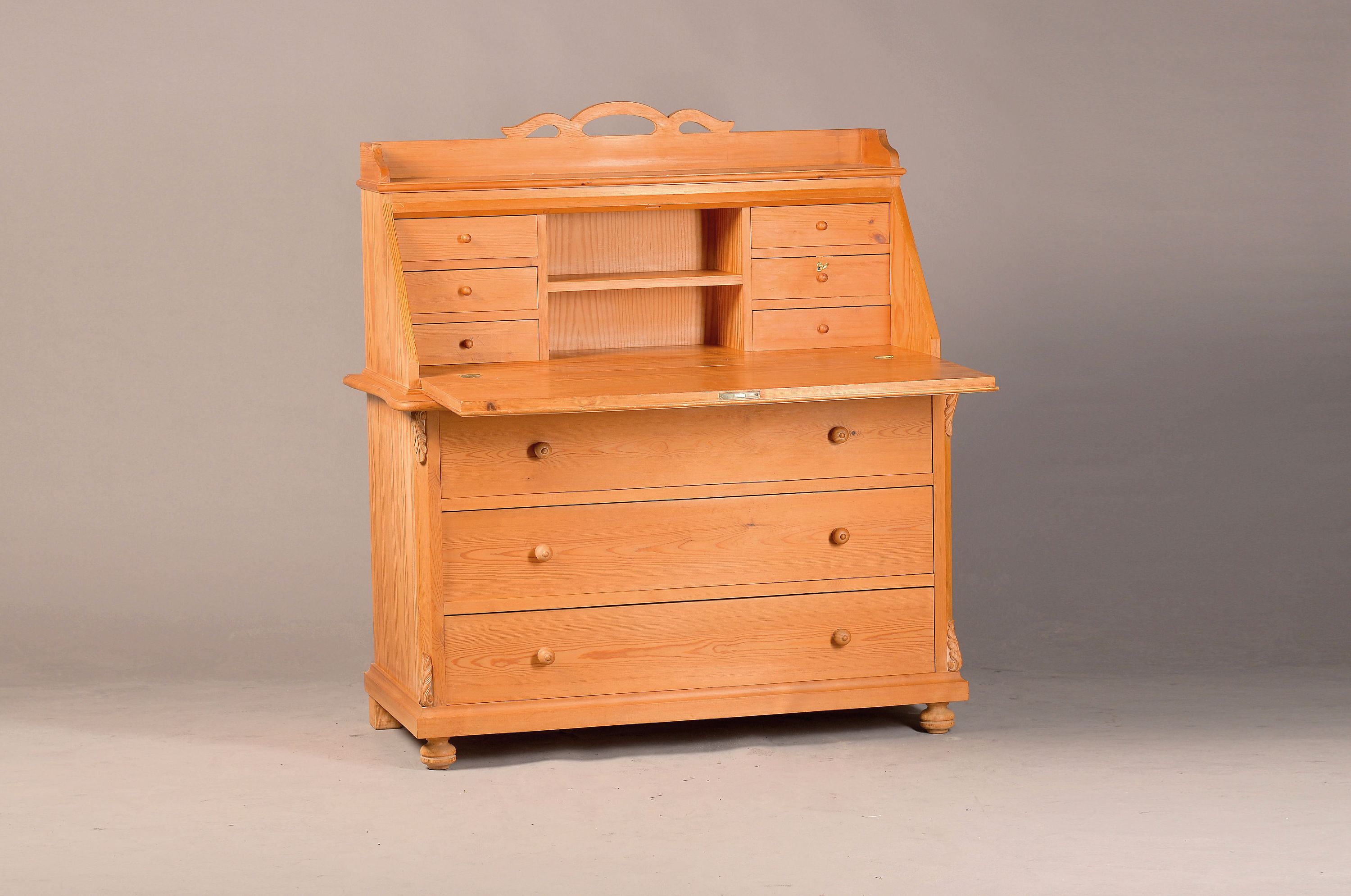 Image 27126998 - Schrägklappensekretär, im Barock-Stil, 20.Jh. , Kieferholz massiv, Unterteil mit 3 ...