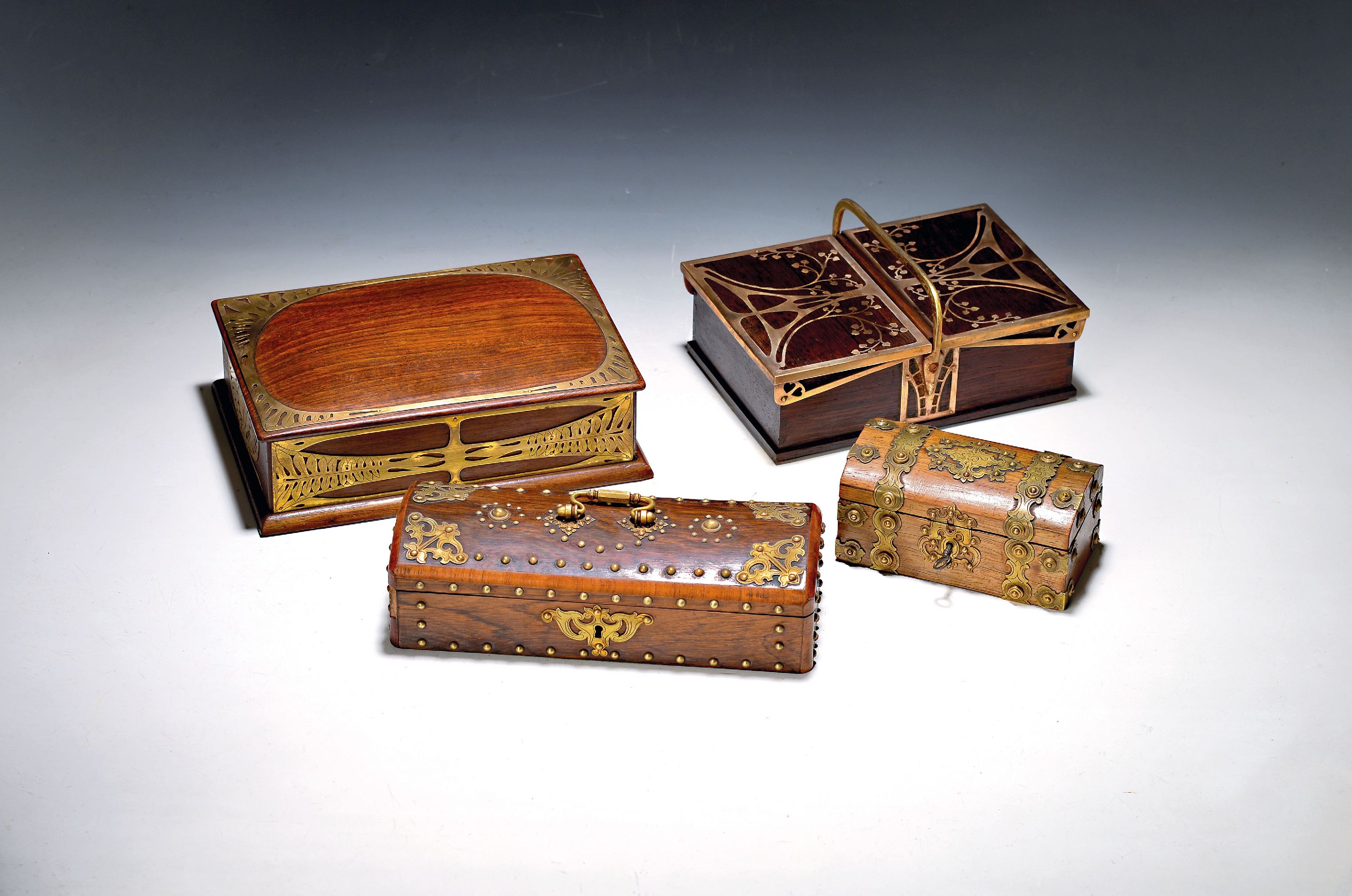 Image 27127002 - Vier antike Schmuck-/Dokumentenkästchen/ Schatullen aus dem Jugendstil und dem ...