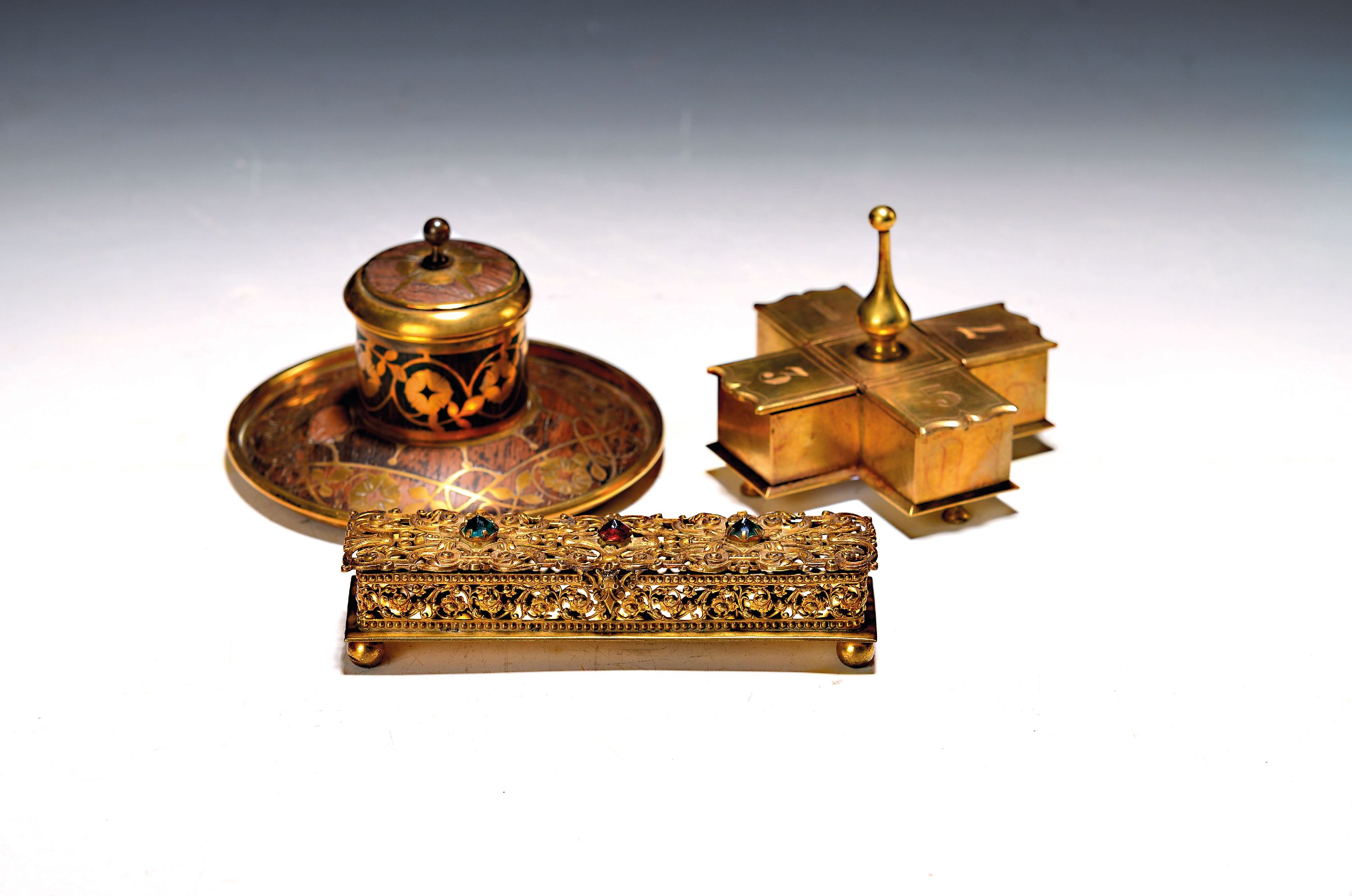 Image 27127010 - 3 antike Bureau-Utensilien/Schreibtisch -Objekte, Messing, 19. Jahrhundert und ...