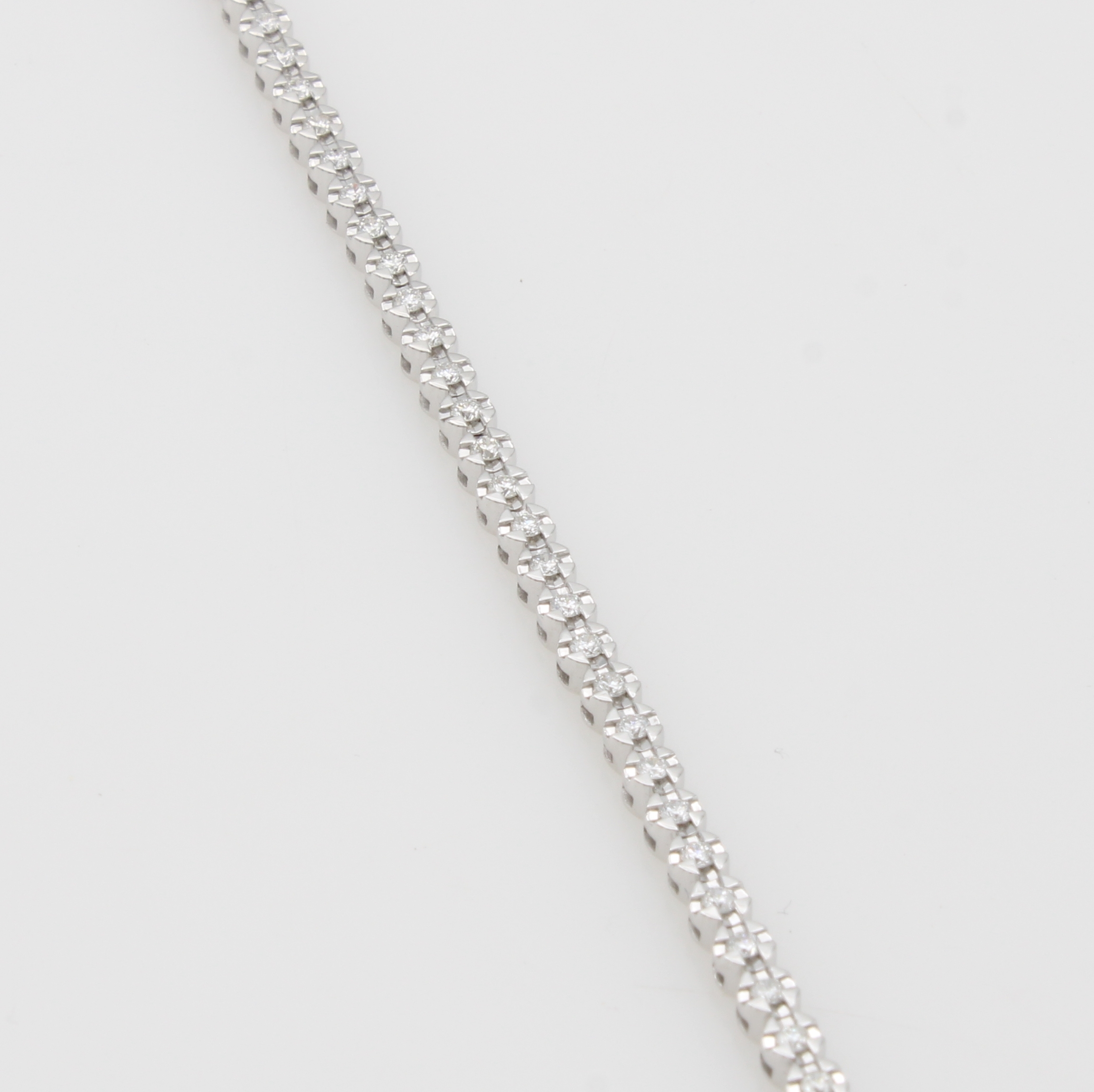 Image 27127022 - Armband mit Brillanten, WG 585/000, 66 Brill. zus. ca. 1.20 ct Weiß/si, Kastenschl. m. ...