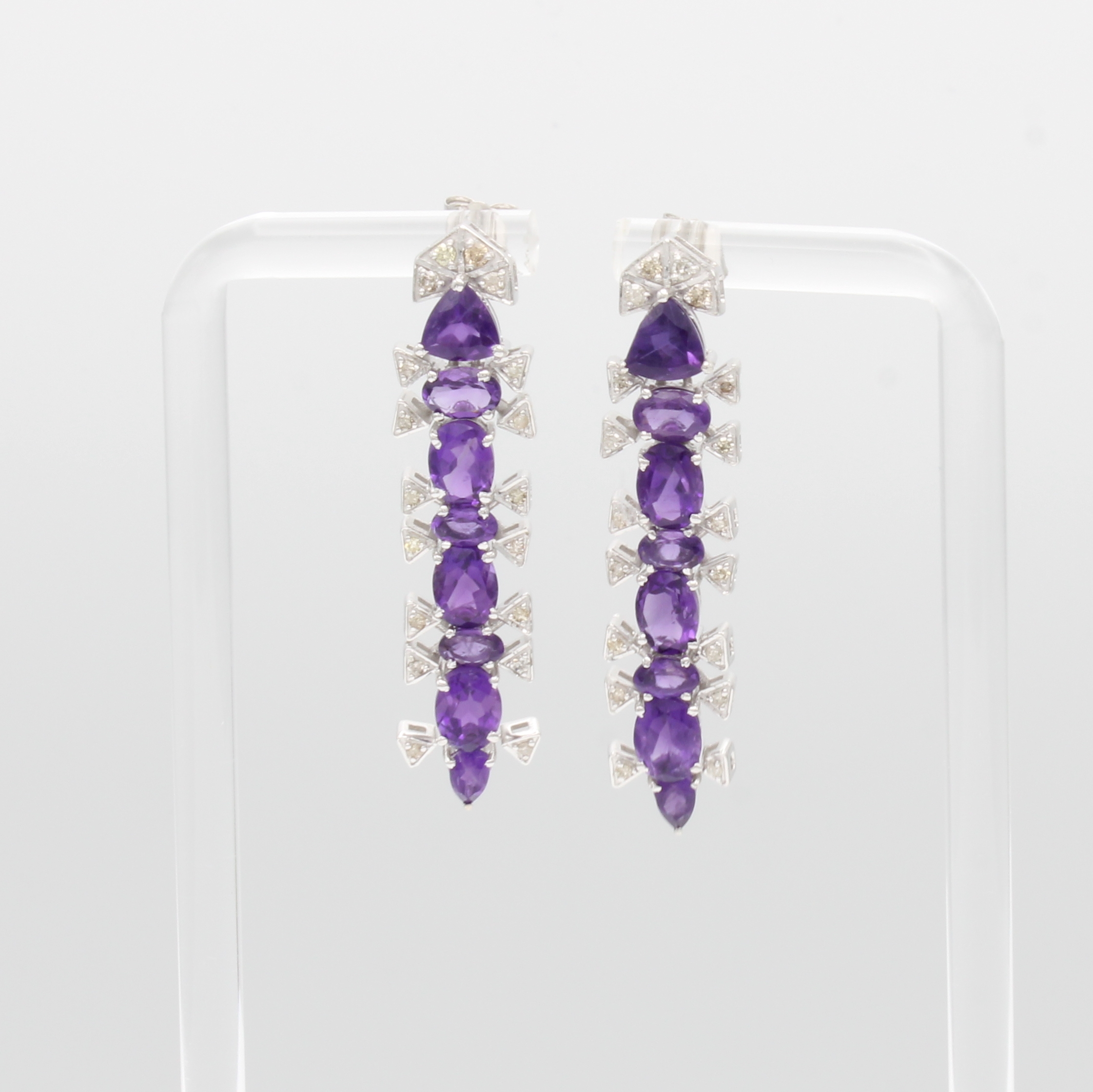 Image 27127328 - Paar Ohrstecker mit Amethysten und Diamanten, 925er Silber, Amethyste in versch. ...