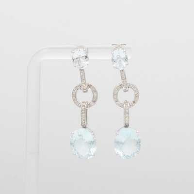 Image Paar Ohrstecker mit Aquamarinen und Diamanten, 925er Silber, z.T. bewegl. gearb., ovale ...