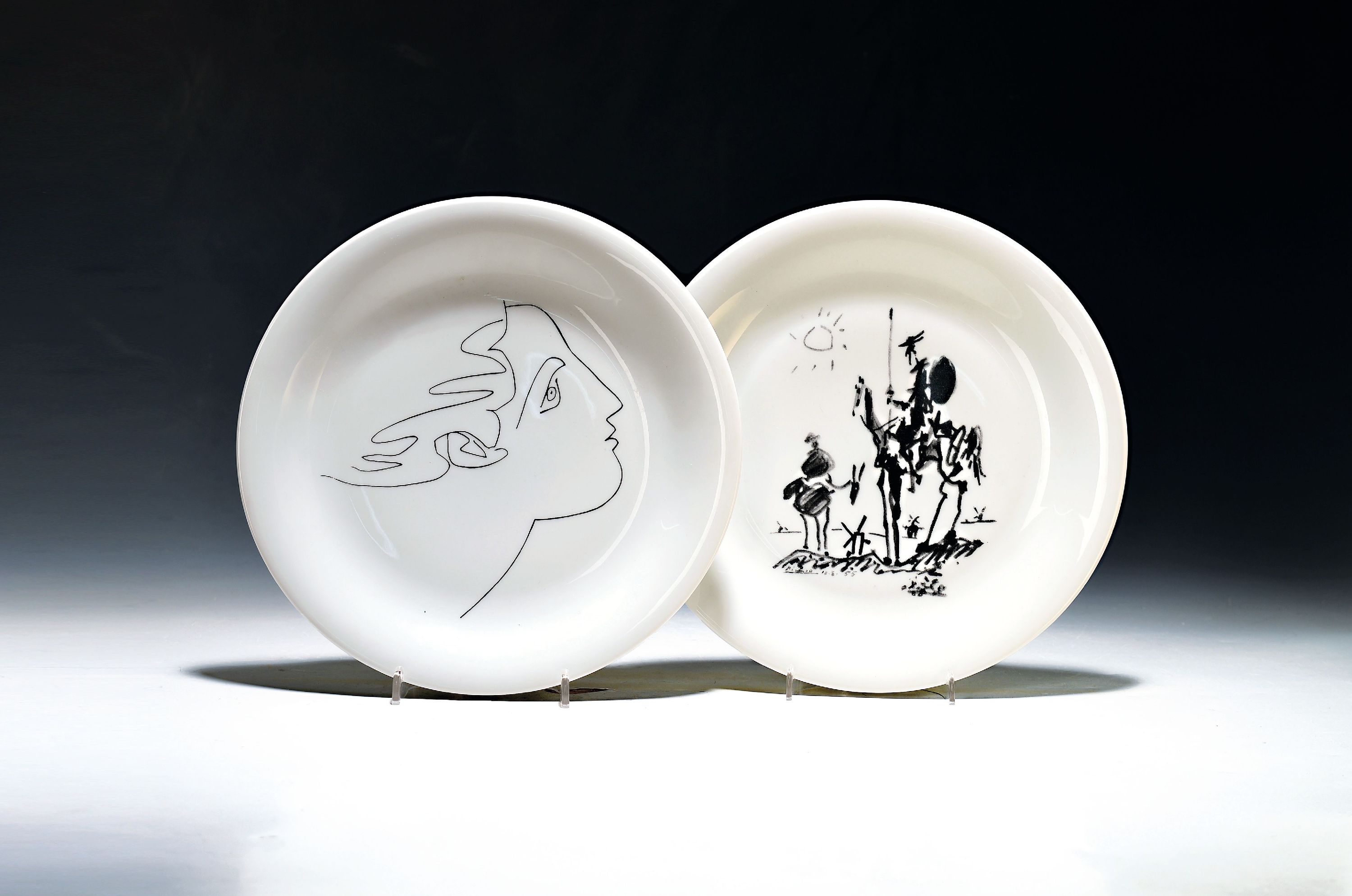 Image 27127477 - 2 Teller mit Motiven nach Pablo Picasso (1881 -1973), Limoges, 1970er-Jahre, Porzellan, ...