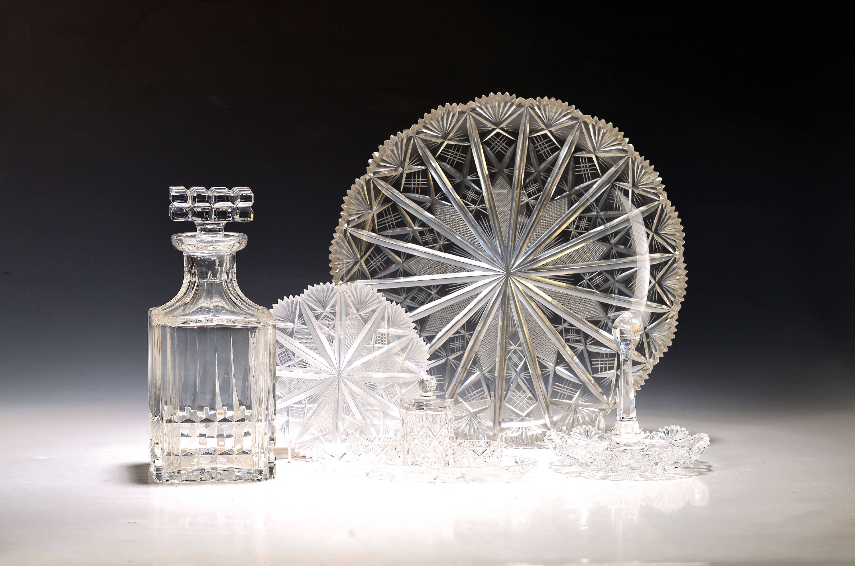 Image 27127638 - 23 pieces of cut crystal glass, Czech Republic, around 1900 and later, round bowl, ...