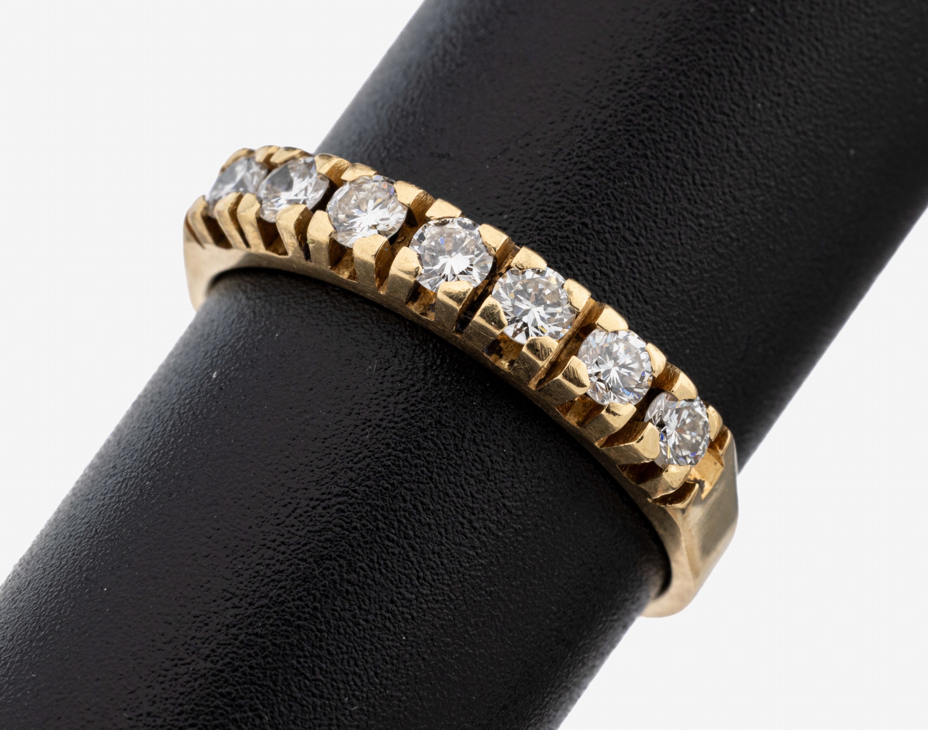 Image 27127663 - 14 kt gold brilliant-ring , YG 585/000, 7 brilliants total approx. 0.35 Top ...