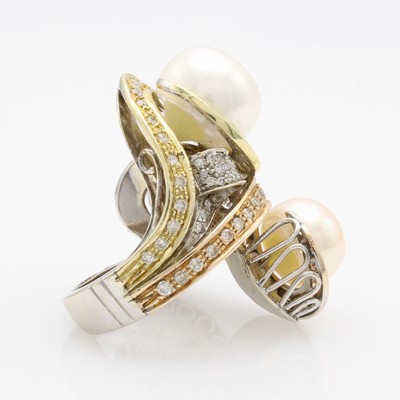 27127685a - Ausgefallener Ring mit Süßwasserzuchtperlen und Brillanten, WG 585/000 z.T. gelb- u. ...