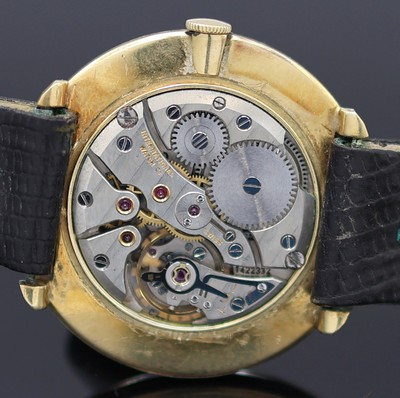 27127698d - IWC Armbanduhr in GG 750/000, Schweiz um 1958, Handaufzug, 3-teil. Geh., Boden u. ...