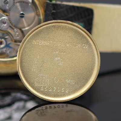 27127698e - IWC Armbanduhr in GG 750/000, Schweiz um 1958, Handaufzug, 3-teil. Geh., Boden u. ...