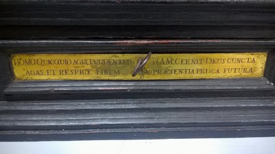 27127786c - Stockuhr, Süddeutschland, 18. Jh. schwarz gefasstes Holzgehäuse, profiliert, (ehemals ...
