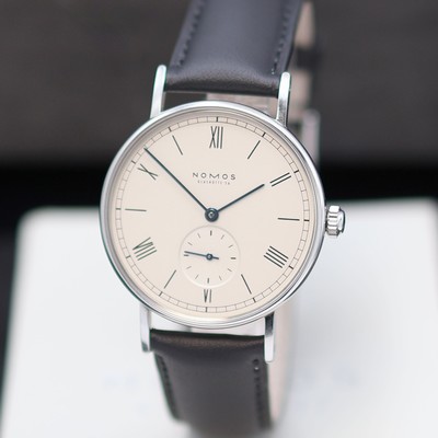 27127896a - Nomos Ludwig Armbanduhr in Edelstahl, Handaufzug, beids. vergl. Geh. inkl. neutr. ...