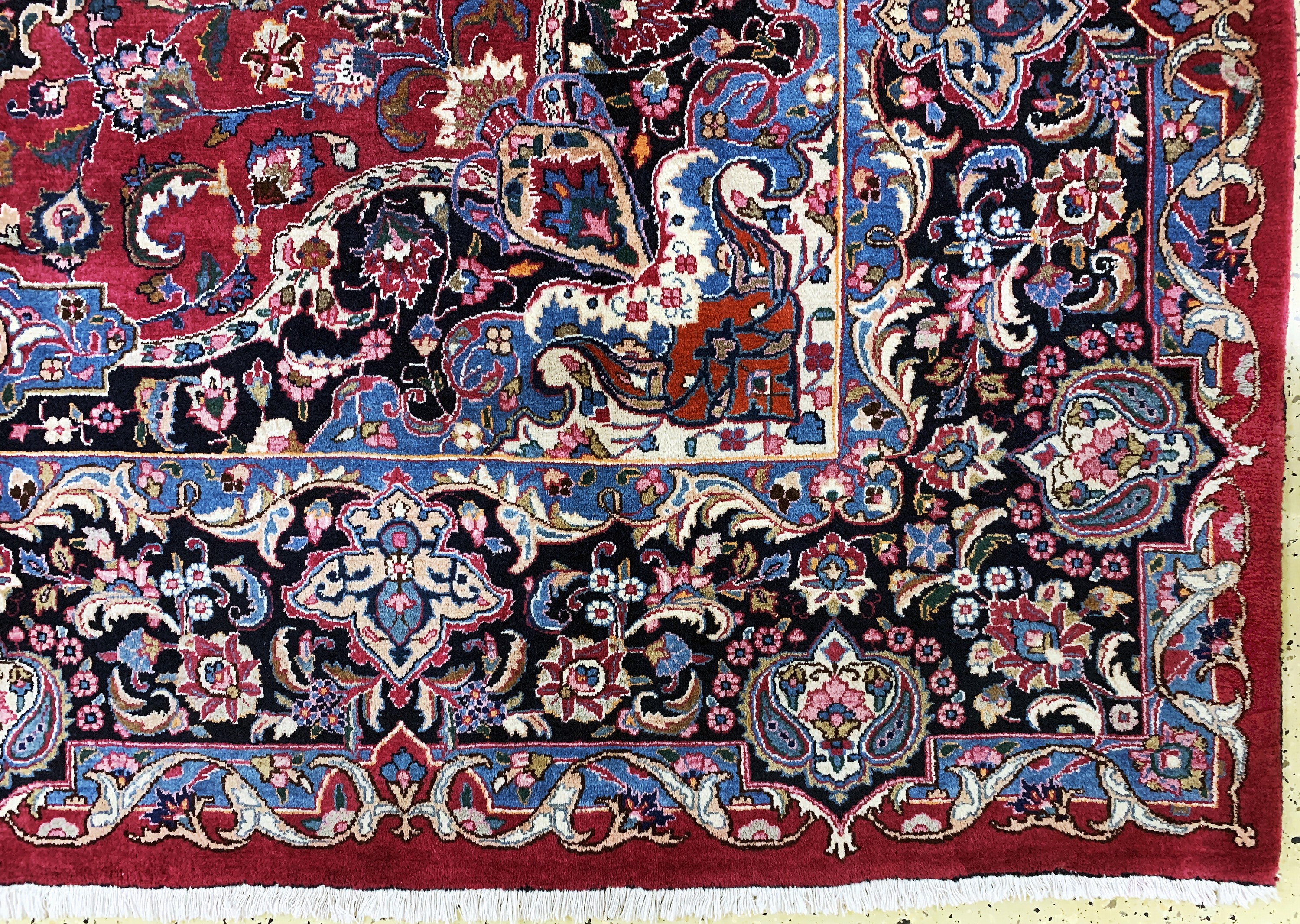 Detail a: Mesched signiert, Persien, Mitte 20.Jhd, Wolle auf Baumwolle, ca. 395 x 295 cm, EHZ: 1-2