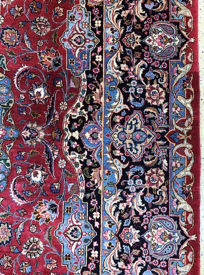 27128308e - Mesched signiert, Persien, Mitte 20.Jhd, Wolle auf Baumwolle, ca. 395 x 295 cm, EHZ: ...