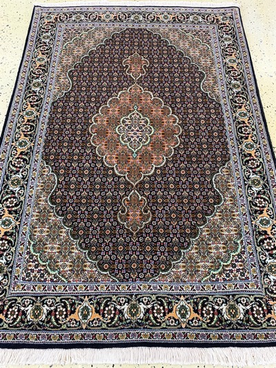 27128345d - Täbriz fein(50 Raj), Persien, Ende 20.Jhd, Korkwolle mit Seide, ca. 155 x 106 cm, ca. ...