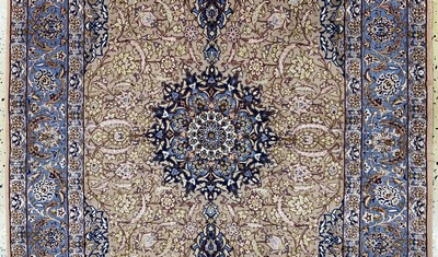 27128346b - Esfahan fein Persien, signiert´Sanaye´, Mitte 20.Jhd, Korkwolle mit und auf Seide, ...