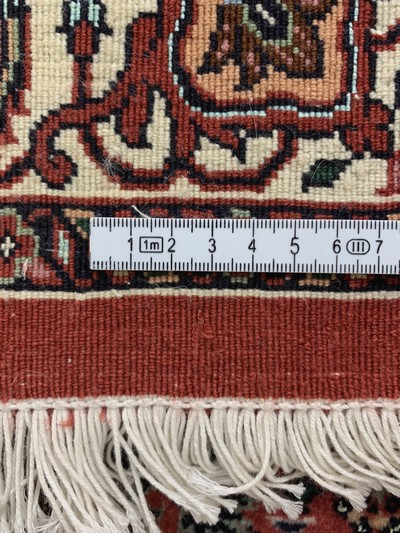 27128350e - Bidjar Kork fein, Persien, Ende 20.Jhd, Korkwolle mit Seide, ca. 186 x 110 cm, ...
