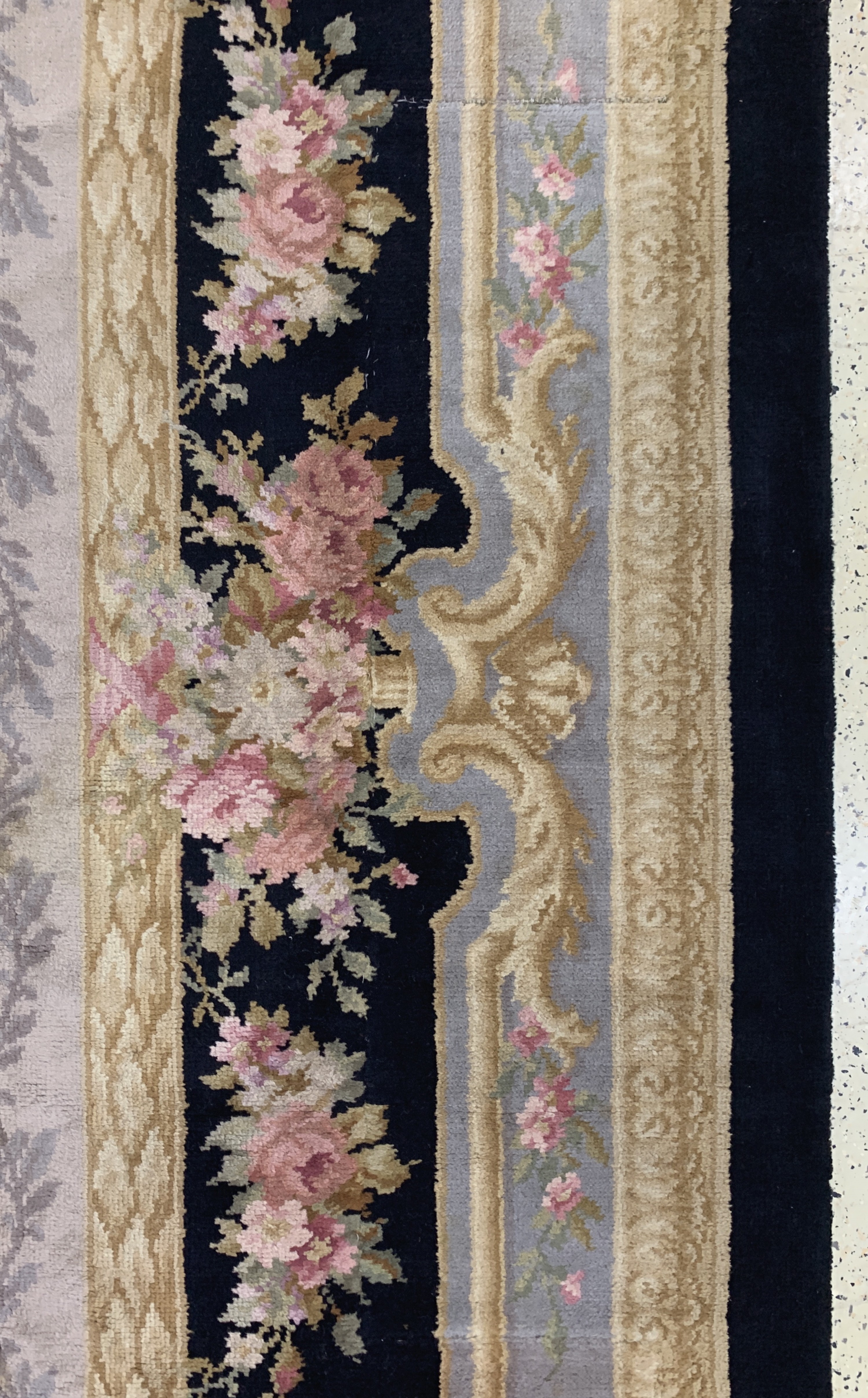 Detail j: Aubusson Teppich antik, Frankreich, um 1900, Wolle auf Wolle, ca. 610 x 414 cm, restauriert, EHZ: 4, (Flecken & Risse)