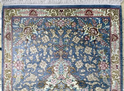 27128416a - 2 Lots Ghom Seide, Persien, Ende 20.Jhd, reine Naturseide, ca. 86 x 59 cm, EHZ: 1-2 ...