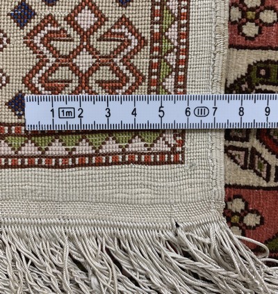 27128431f - Hereke Seide fein signiert, Türkei, Mitte 20.Jhd, reine Naturseide, ca. 94 x 63 cm, ...