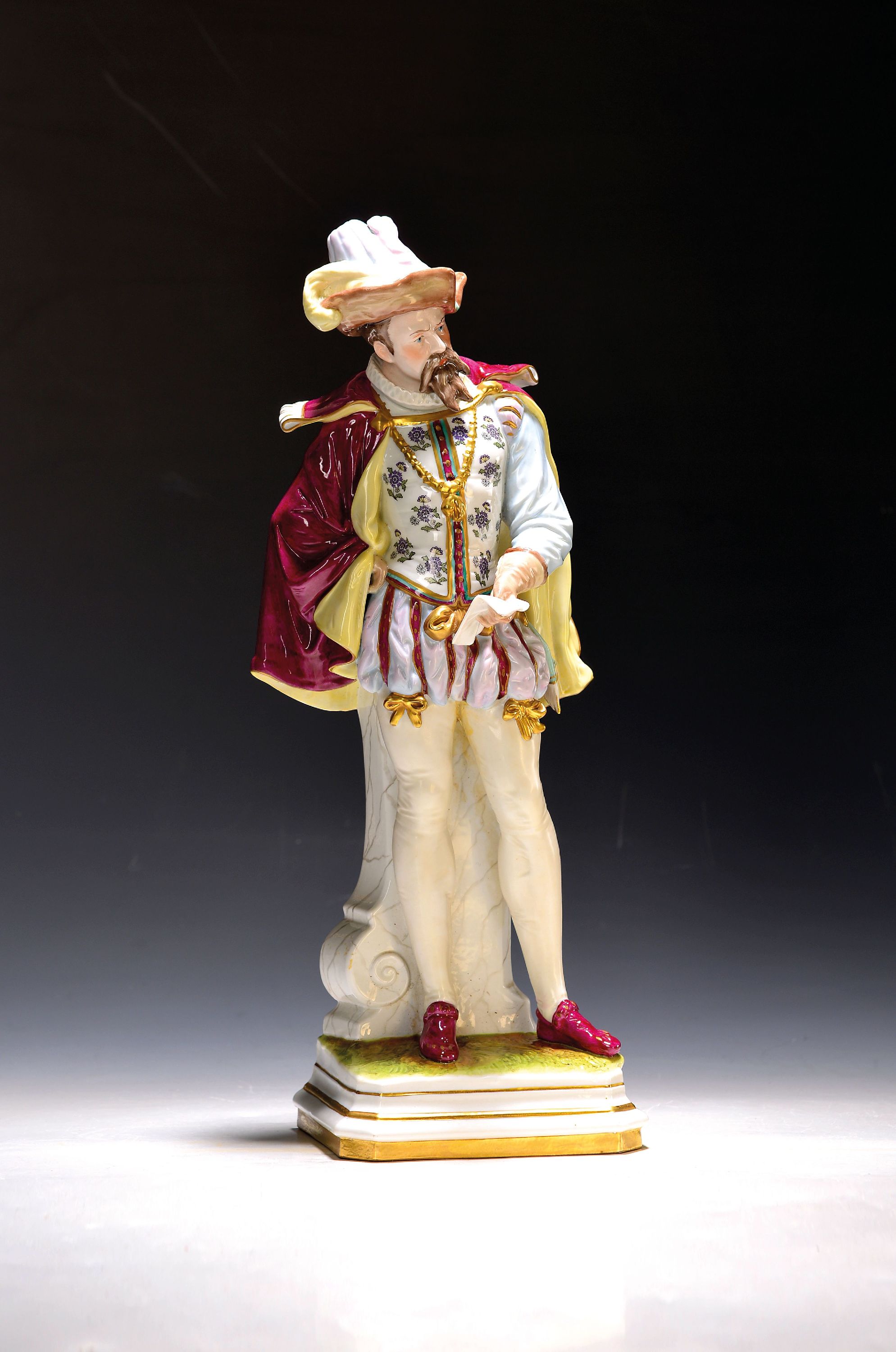 Image 27128565 - Große Porzellanfigur, 20. Jh., Edelmann mit Brief, bemalt, H. ca. 42 cm