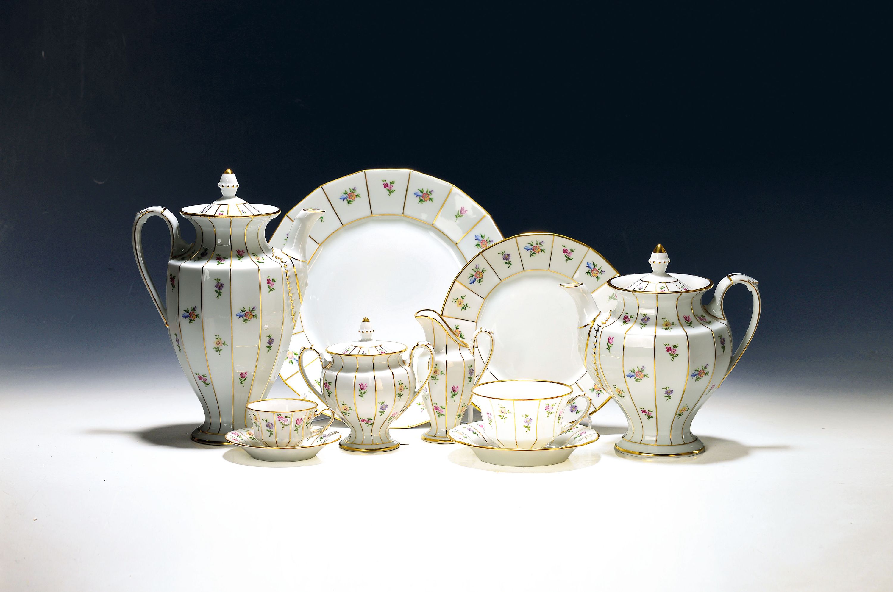 Image 27128566 - Coffee service for 12 people, Fürstenberg, model Greque mille fleurs, coffee pot, small ...
