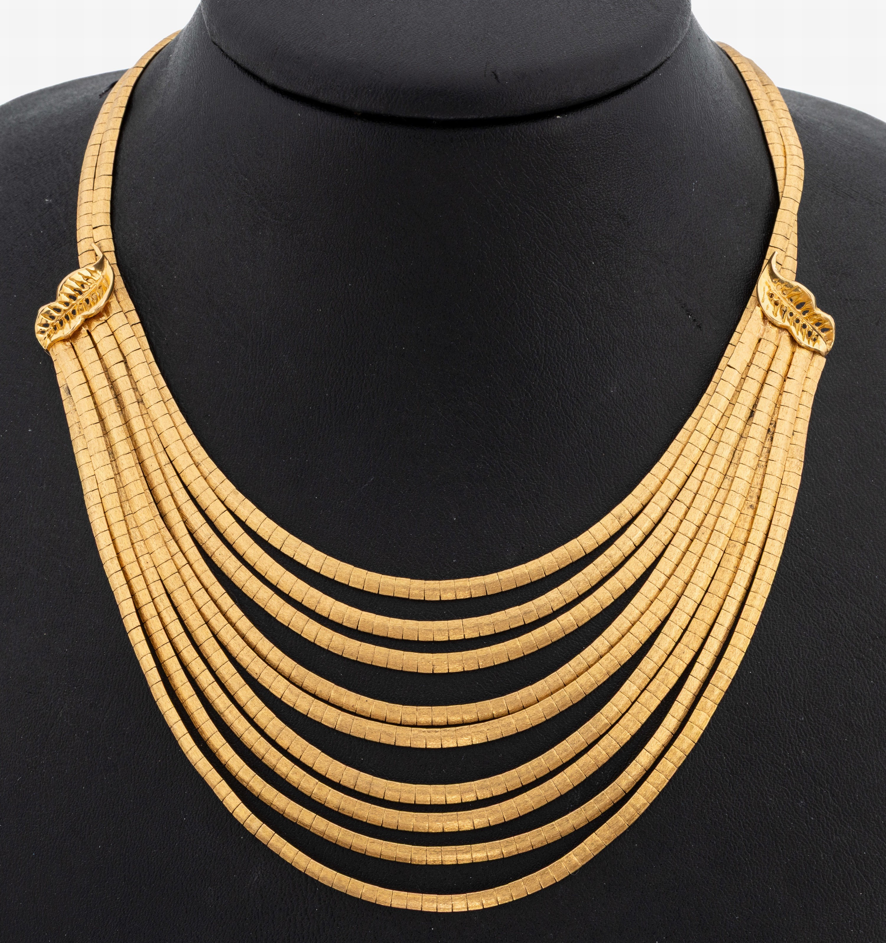 Image 27128605 - 18 kt Gold Collier, 1960er Jahre, GG 750/000 sat., Kette 2-rhg., Mittelteil 9-rhg.,L. ...