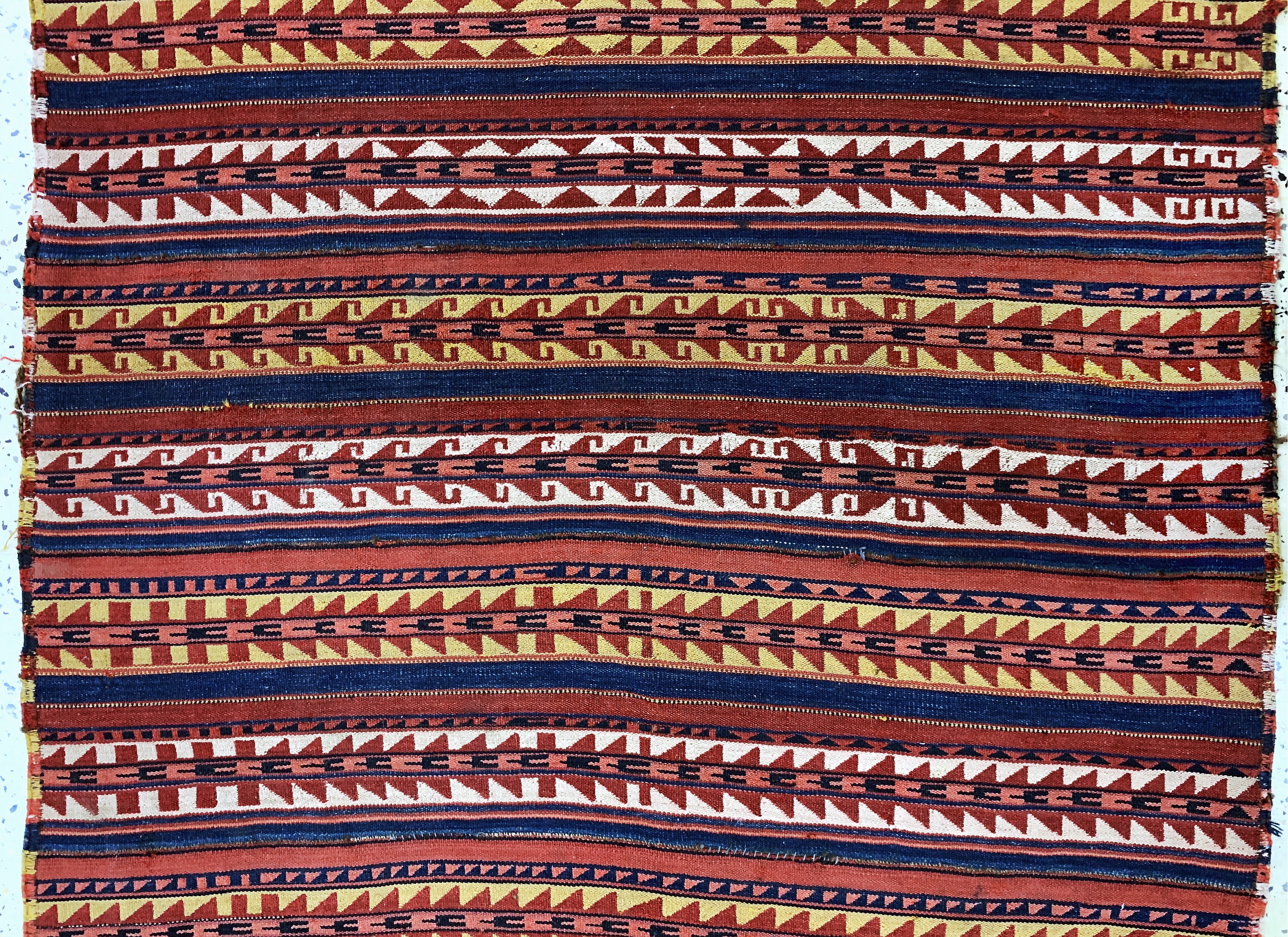 Detail c: Nomadendecke"Jajim", Persien, Anfang 20.Jhd, Wolle auf Wolle, ca. 260 x 114 cm, EHZ: 2(mehrere Bahnen)