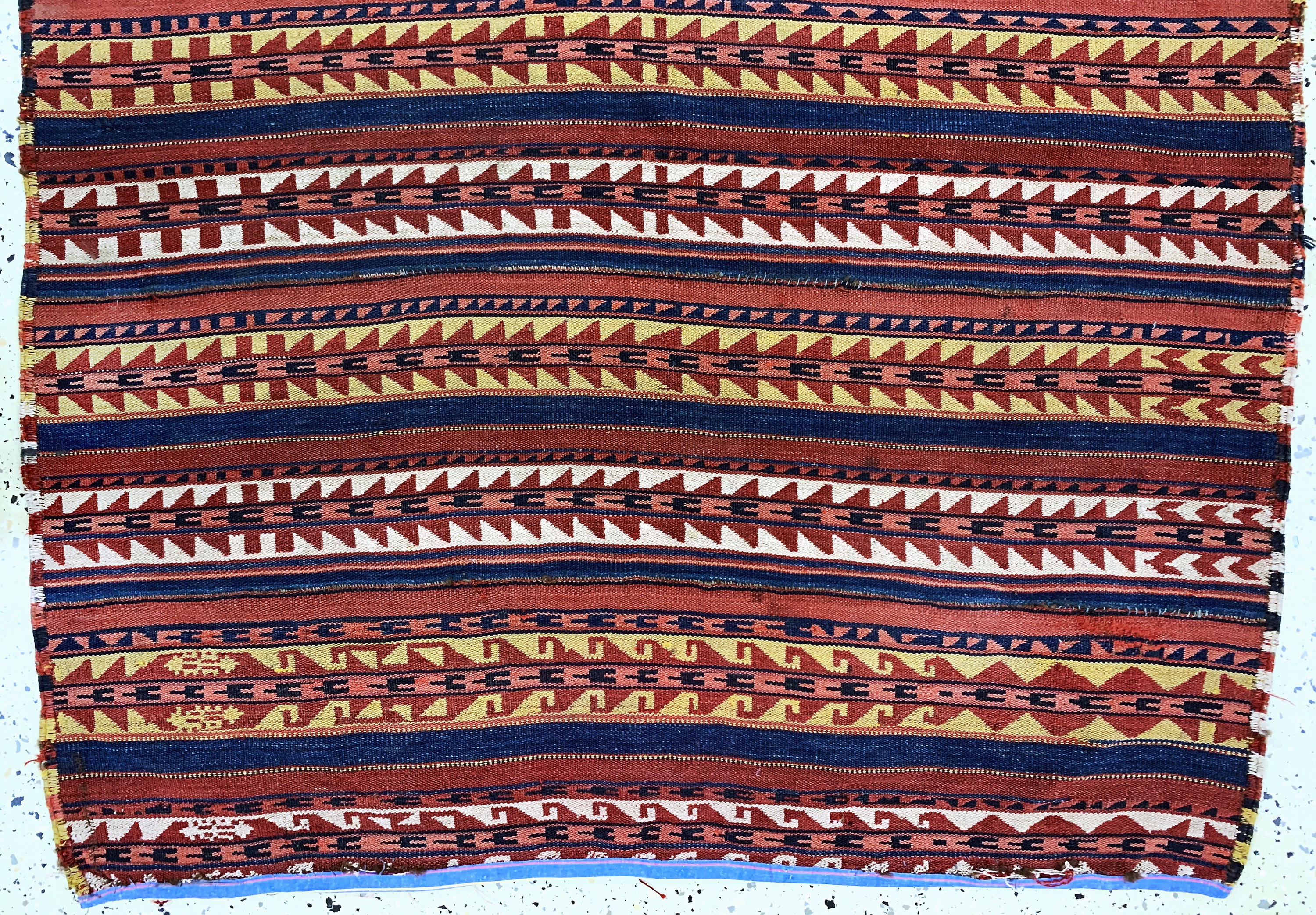 Detail d: Nomadendecke"Jajim", Persien, Anfang 20.Jhd, Wolle auf Wolle, ca. 260 x 114 cm, EHZ: 2(mehrere Bahnen)