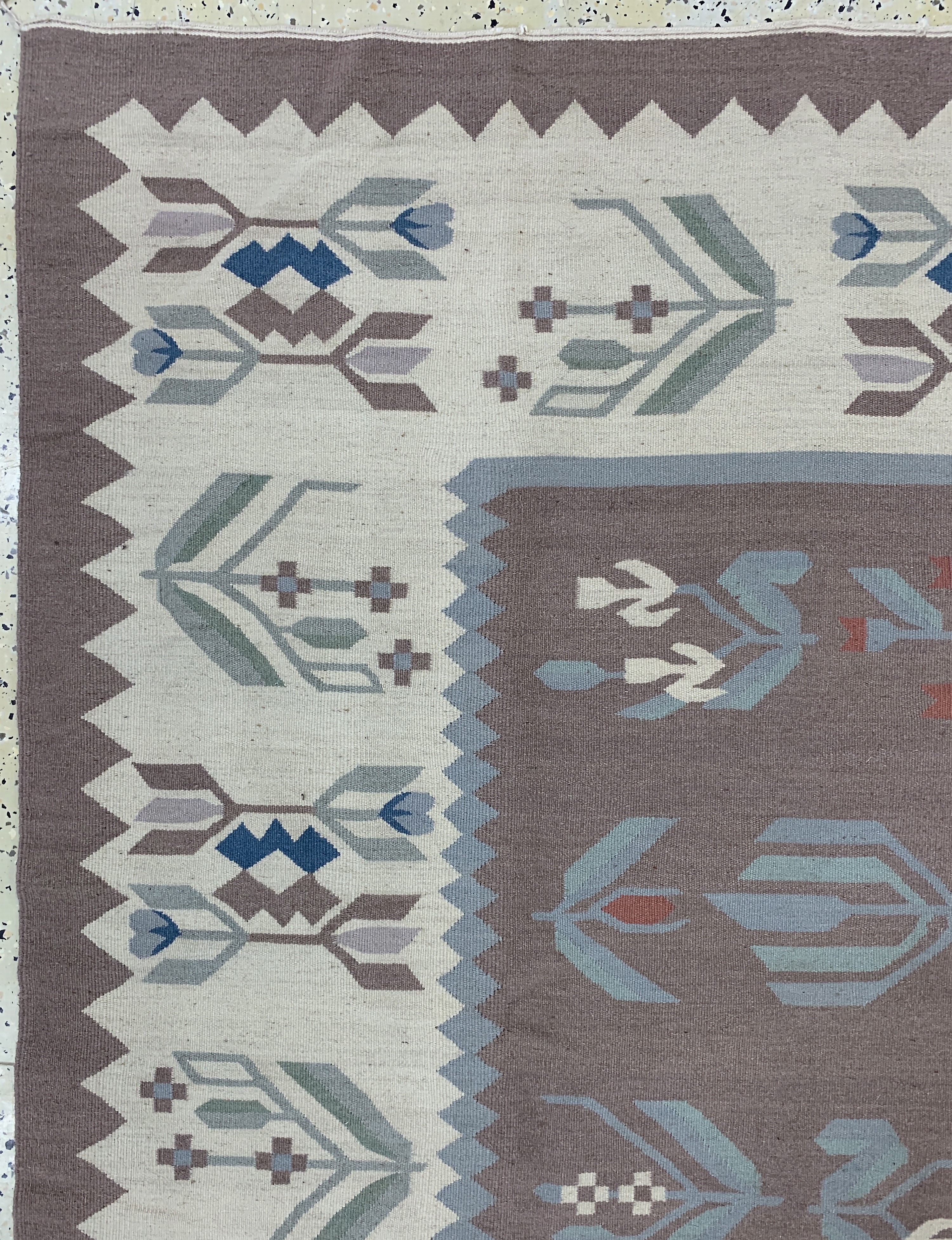 Detail e: Balkan Kelim, Osteuropa, Ende 20.Jhd, Wolleauf Baumwolle, ca. 270 x 180 cm, EHZ: 1-2