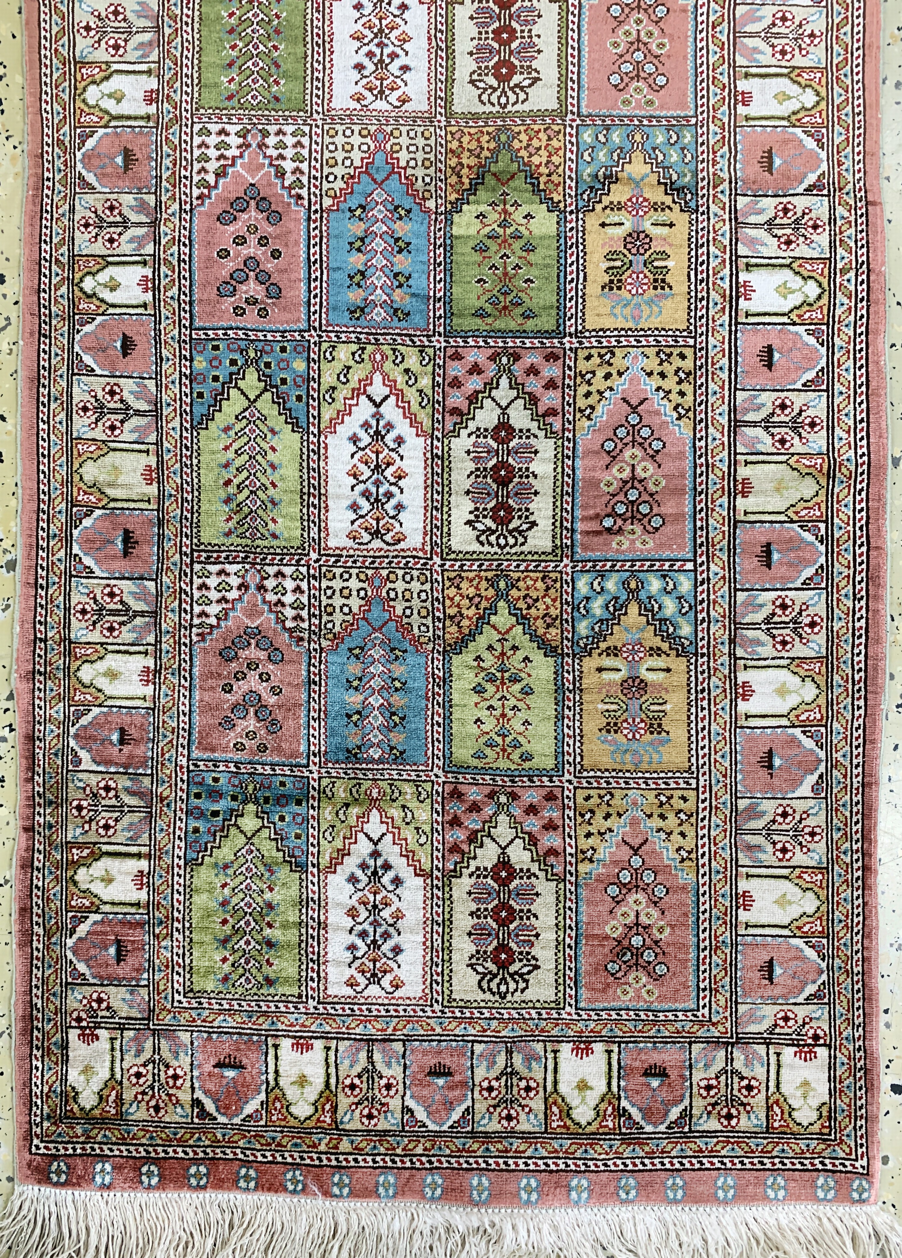 Detail c: Seiden Kayseri, Türkei, Mitte 20.Jhd, reineNaturseide, ca. 165 x 62 cm, EHZ: 1-2