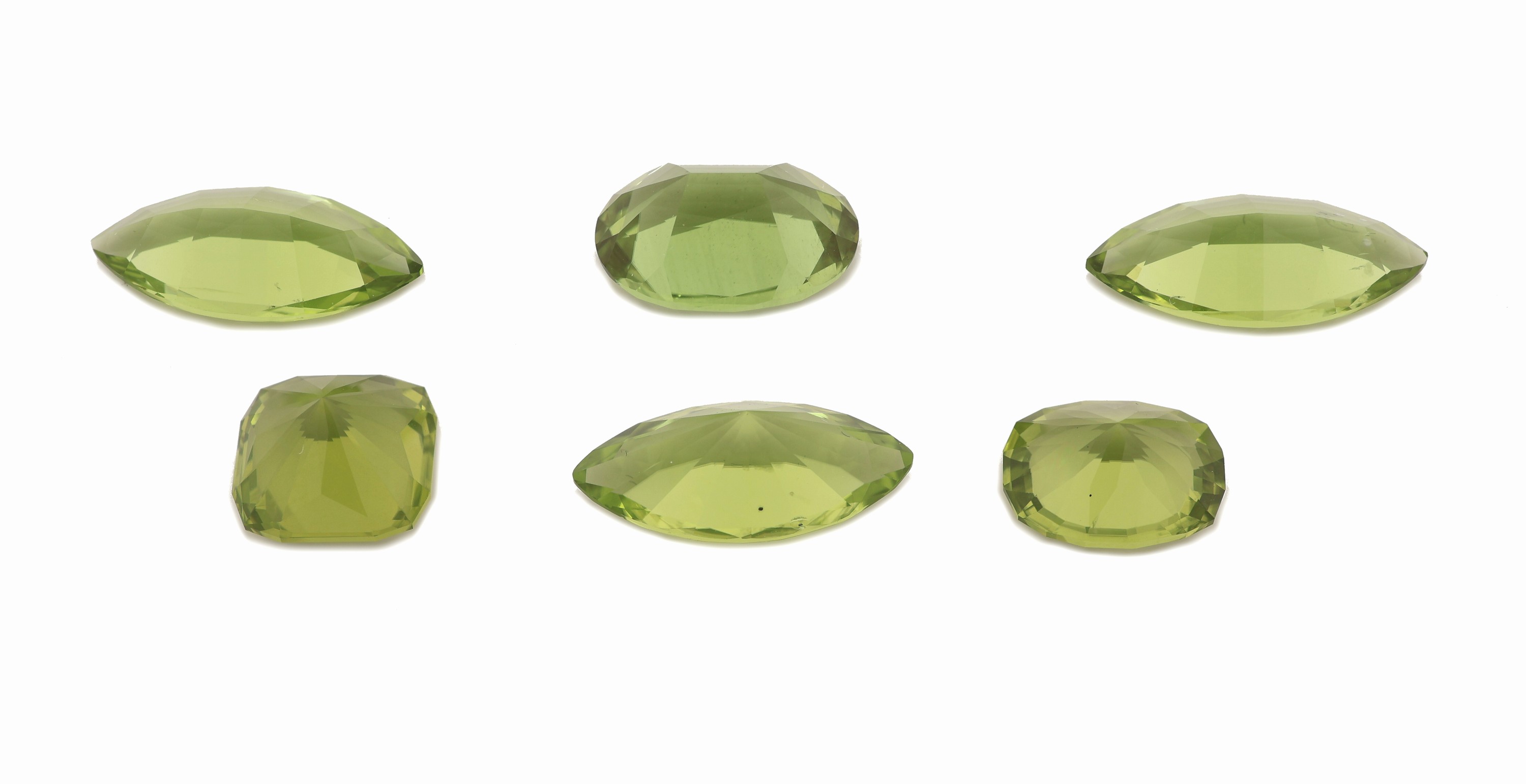 Detail a: Konvolut 6 lose Peridots zus. ca. 16.90 ct, versch. Schliffformen und Größen