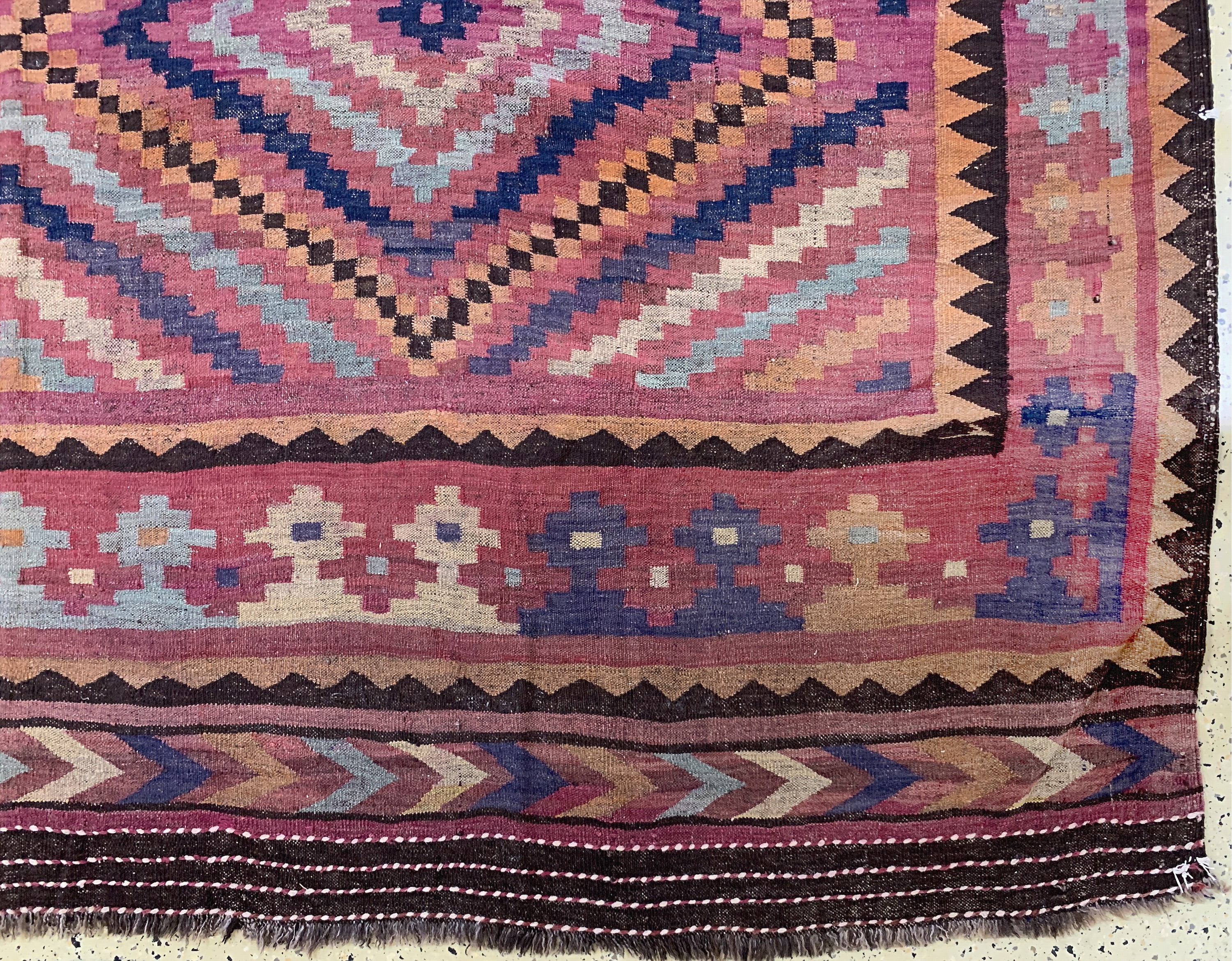 Detail a: Maymaneh Kelim, Afghanistan, Anfang 20.Jhd,Wolle auf Wolle, ca. 420 x 274 cm, EHZ: 2
