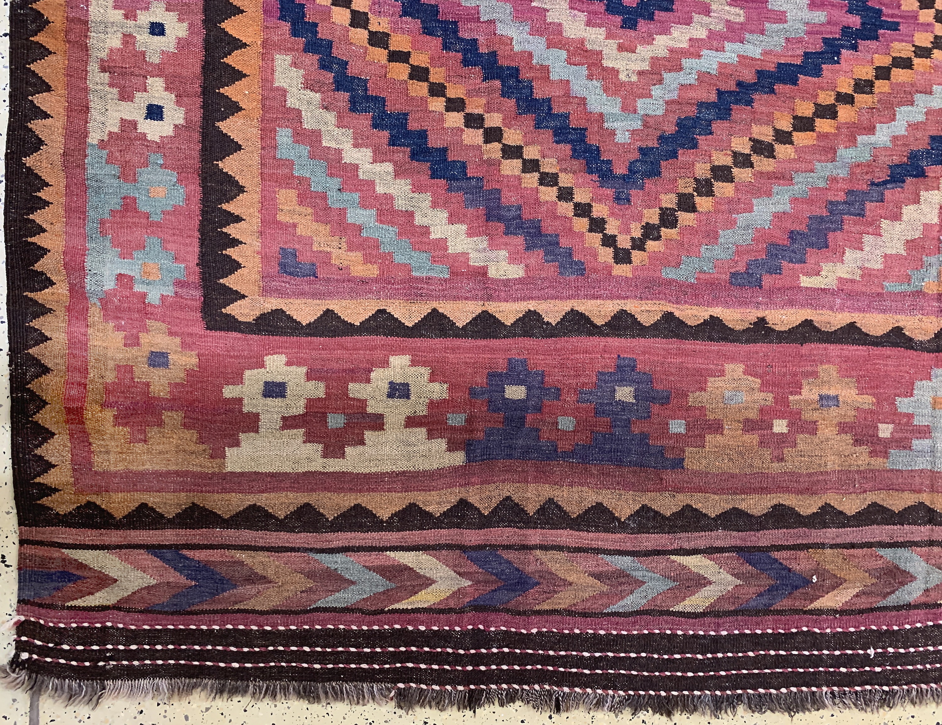 Detail b: Maymaneh Kelim, Afghanistan, Anfang 20.Jhd,Wolle auf Wolle, ca. 420 x 274 cm, EHZ: 2