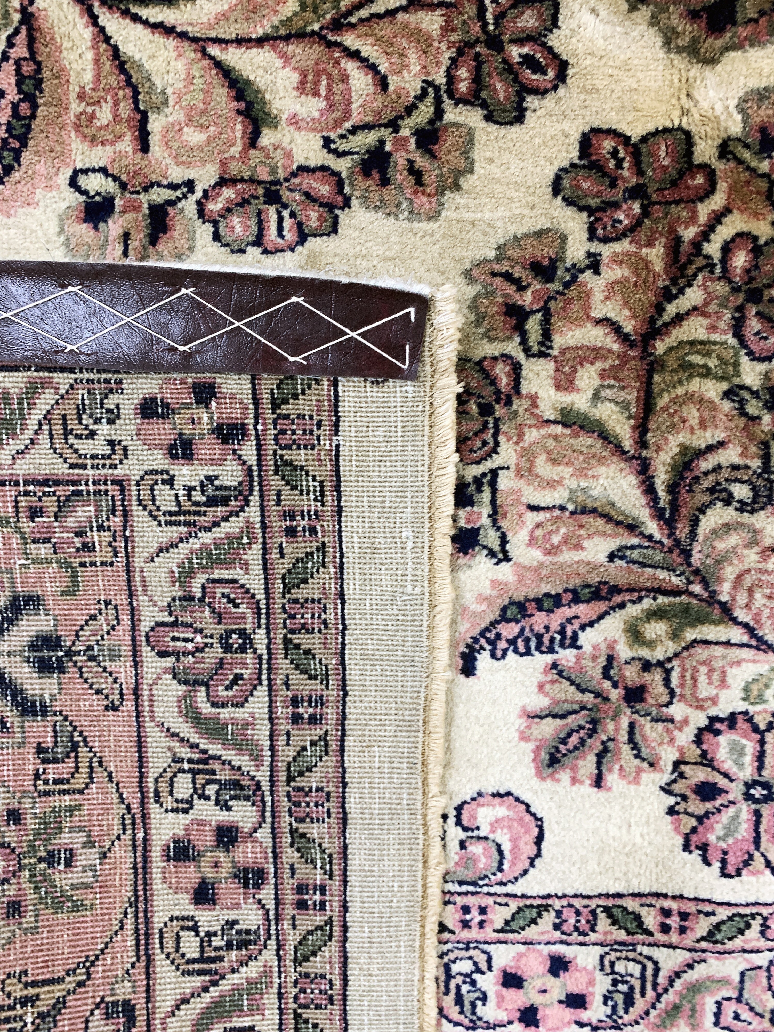 Detail i: Sarogh Kork fein, Indien, Ende 20.Jhd, Korkwolle auf Baumwolle, ca. 288 x 237 cm, EHZ: 1-2