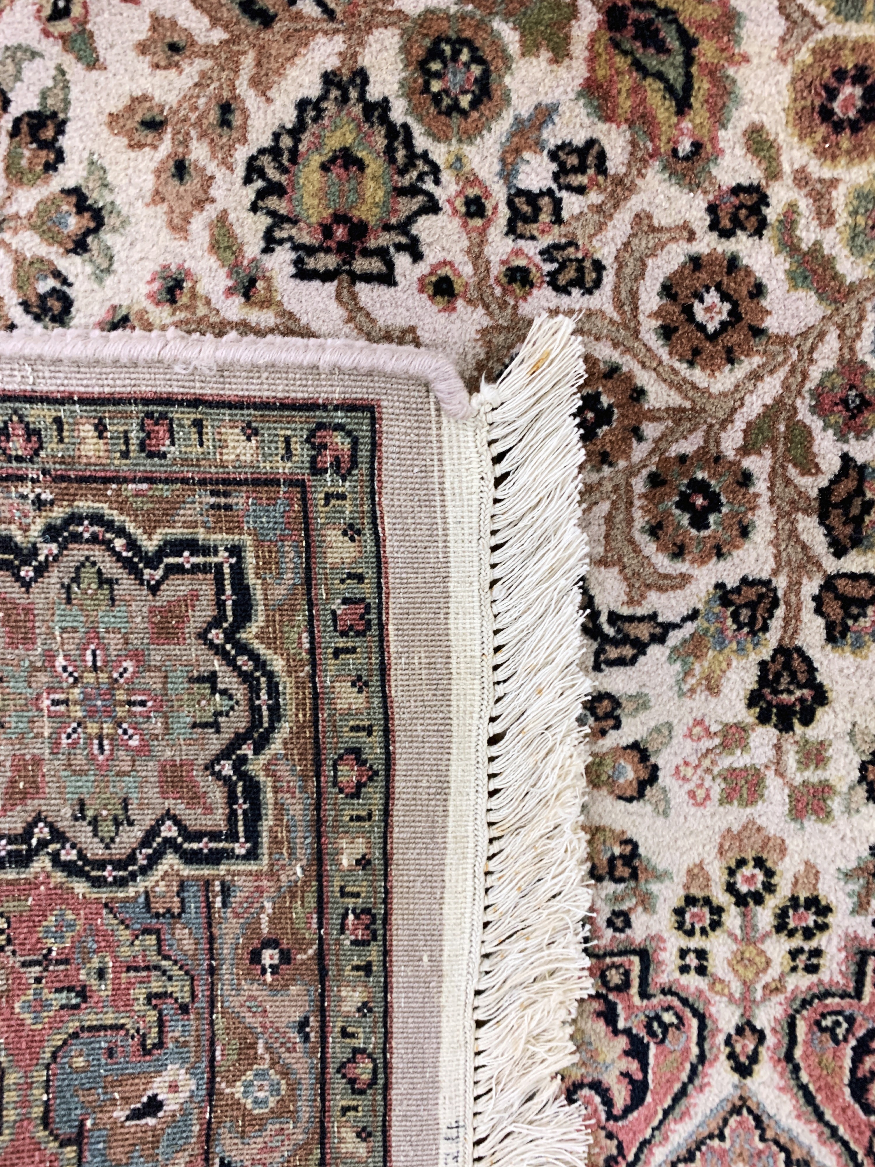 Detail g: Sarogh Kork fein, Indien, Ende 20.Jhd, Korkwolle auf Baumwolle, ca. 237 x 172 cm, EHZ: 1-2