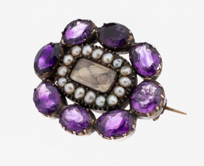 Image Viktorianische 8 kt Gold Amethyst-Perl- Brosche, wohl England, um 1860-80, RG 333/000 ...