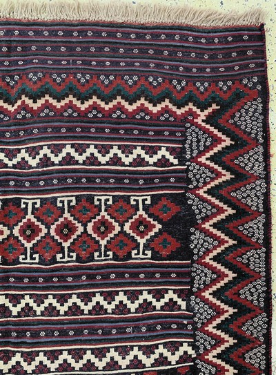 27128628d - Sirdjan Kelim, Persien, Mitte 20.Jhd, Wolleauf Wolle, ca. 242 x 163 cm, EHZ: 2 ...