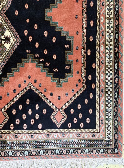 27128633a - Sirdjan, Persien, Ende 20.Jhd, Wolle auf Baumwolle, ca. 226 x 155 cm, EHZ:(nahezu ...