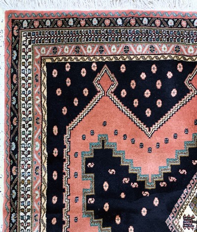 27128633c - Sirdjan, Persien, Ende 20.Jhd, Wolle auf Baumwolle, ca. 226 x 155 cm, EHZ:(nahezu ...