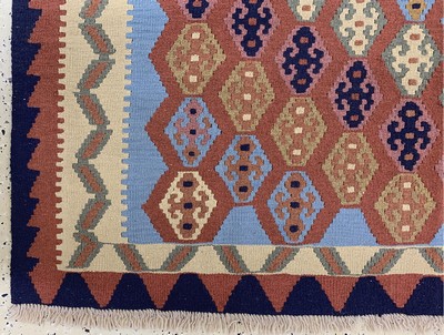 27128636b - Shahsawan Kelim, Persien, Ende 20.Jhd, Wolle auf Wolle, ca. 292 x 195 cm, ...