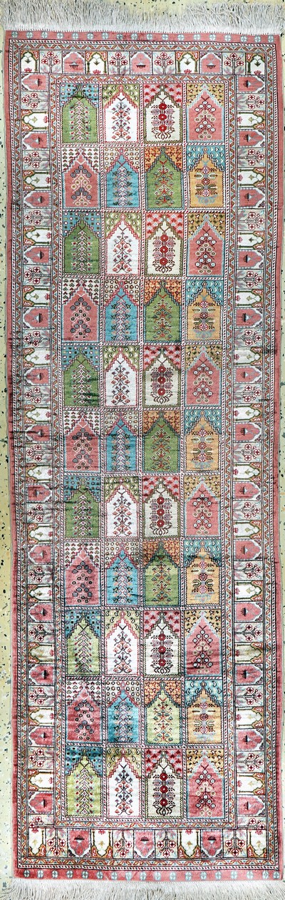 Image Seiden Kayseri, Türkei, Mitte 20.Jhd, reineNaturseide, ca. 165 x 62 cm, EHZ: 1-2 ...