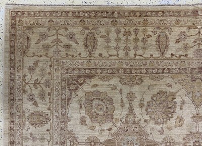 27128676g - Sigler, Pakistan, Ende 20.Jhd, Wolle auf Baumwolle, ca. 354 x 245 cm, EHZ: 2 ...