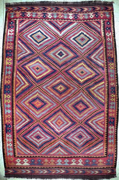 Image Maymaneh Kilim, Afghanistan, early 20th century, wool on wool, approx. 420 x 274 cm, ...