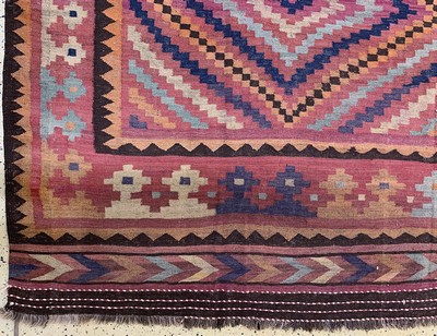 27128679b - Maymaneh Kelim, Afghanistan, Anfang 20.Jhd,Wolle auf Wolle, ca. 420 x 274 cm, EHZ: 2 ...