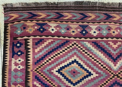 27128679g - Maymaneh Kelim, Afghanistan, Anfang 20.Jhd,Wolle auf Wolle, ca. 420 x 274 cm, EHZ: 2 ...