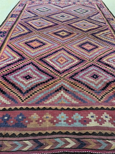 27128679h - Maymaneh Kelim, Afghanistan, Anfang 20.Jhd,Wolle auf Wolle, ca. 420 x 274 cm, EHZ: 2 ...
