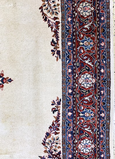 27128681e - Sarogh, Persien, Mitte 20.Jhd, Wolle auf Baumwolle, ca. 317 x 218 cm, EHZ: 2(flecken). ...